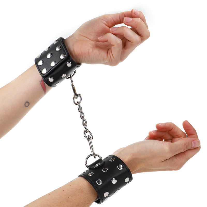 KINK - BRACCIALETTI REGOLABILI CON BORCHIE A SCATTO NERO 19-24 CM X 5,5 CM