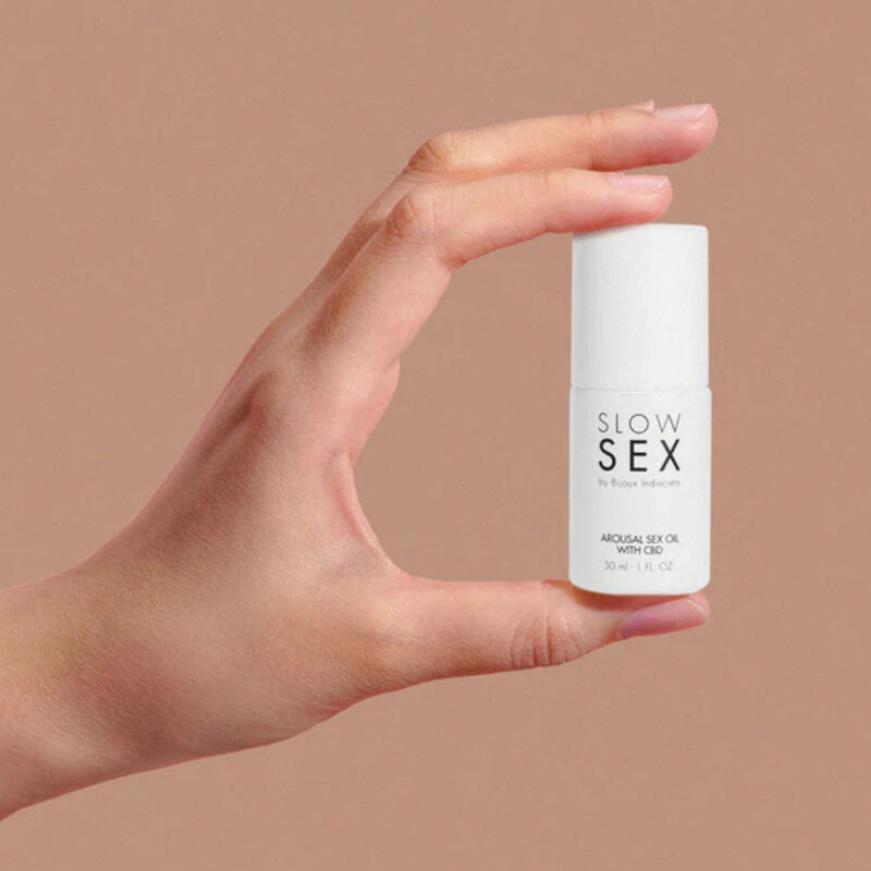 BIJOUX - SLOW SEX OLIO PER MASSAGGI SESSUALI CON CBD 30 ML