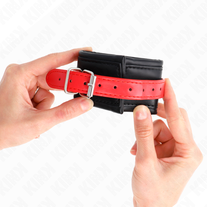 KINK - BRACCIALETTI NERI CON CINTURINO ROSSO REGOLABILE 17-28 CM X 6 CM