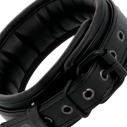 OSCURITÀ - MANETTE E COLLARE IN PELLE NERA